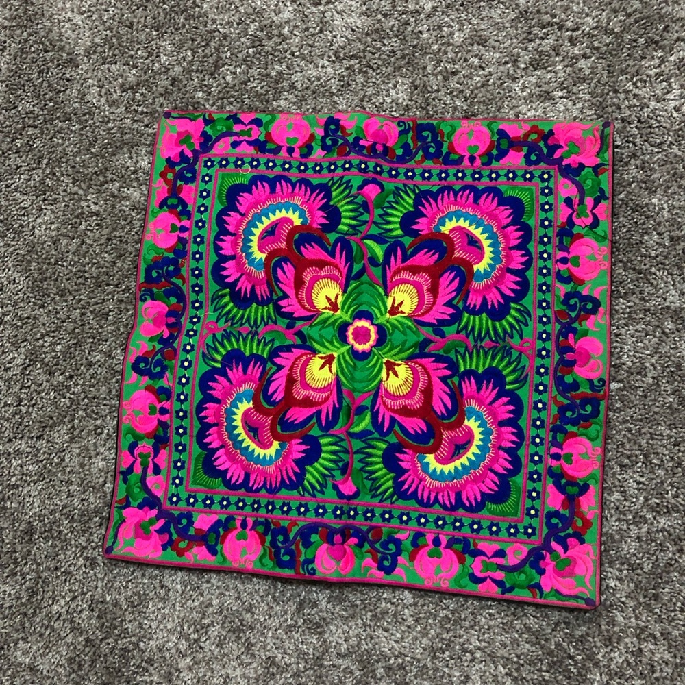 2 throw pillow covers
